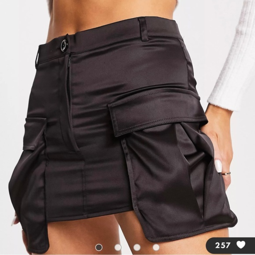 ASOS‎ DESIGN Satin Mini Cargo Skirt in Black US 12